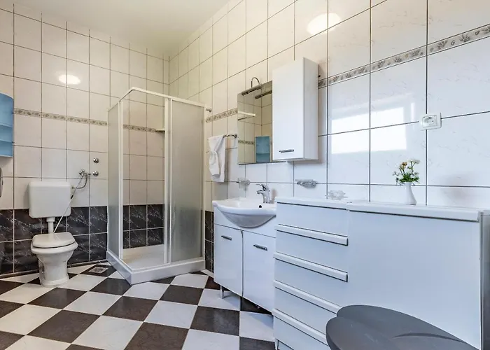 Giovanni 게스트하우스 3*